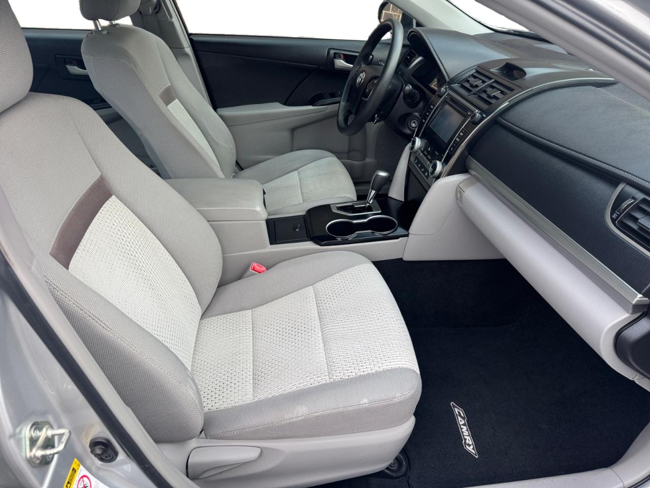 Toyota Camry 2014.5 4dr Sdn I4 Auto LE (Natl) 2014