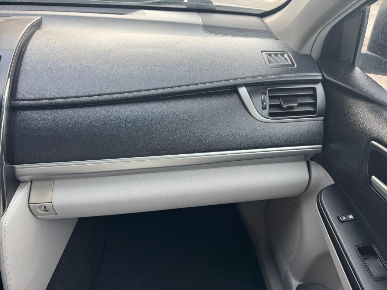 Toyota Camry 2014.5 4dr Sdn I4 Auto LE (Natl) 2014