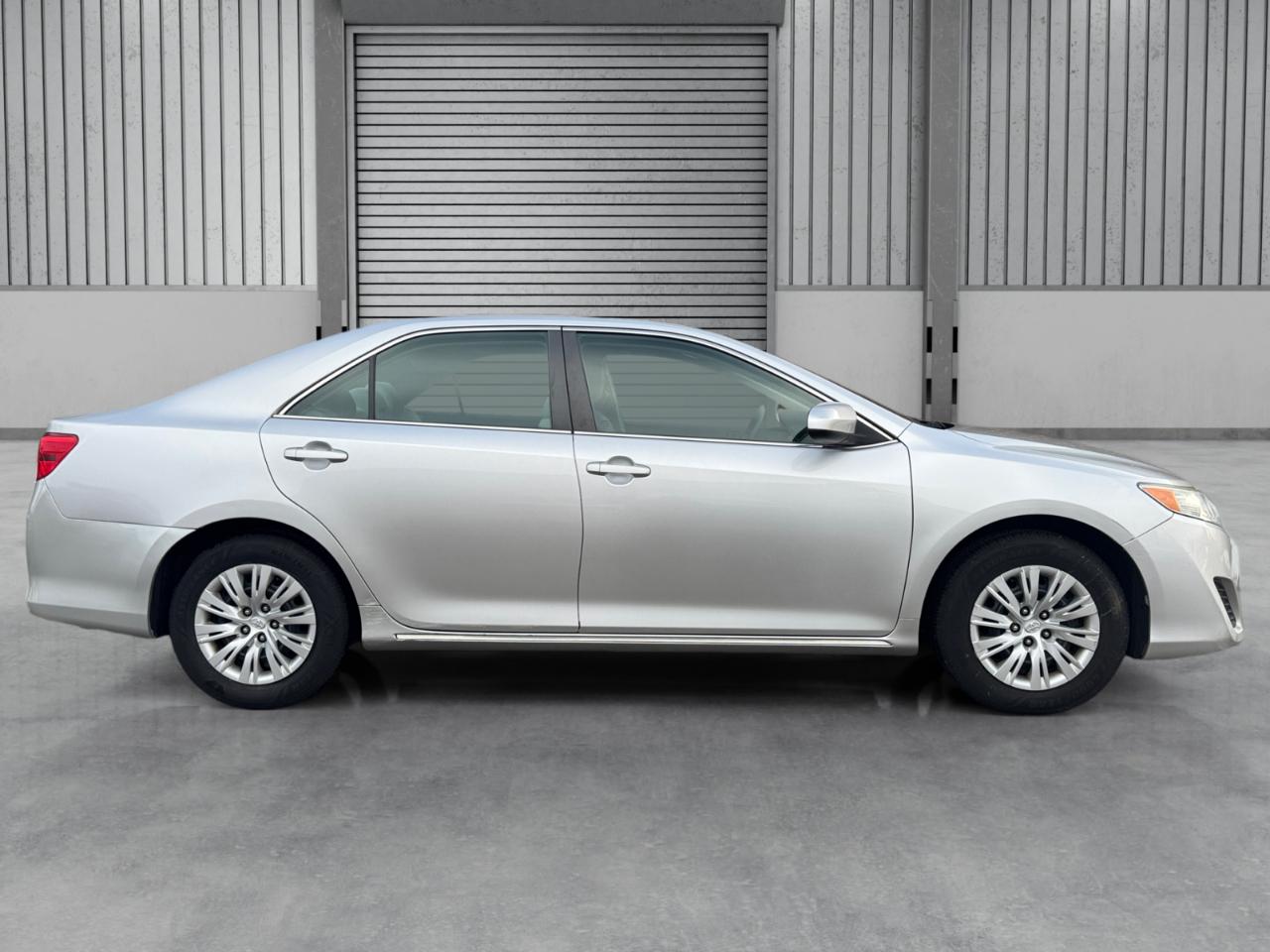 Toyota Camry 2014.5 4dr Sdn I4 Auto LE (Natl) 2014