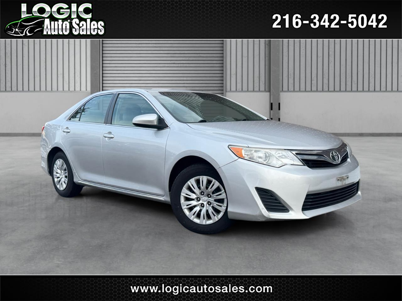 Toyota Camry 2014.5 4dr Sdn I4 Auto LE (Natl) 2014