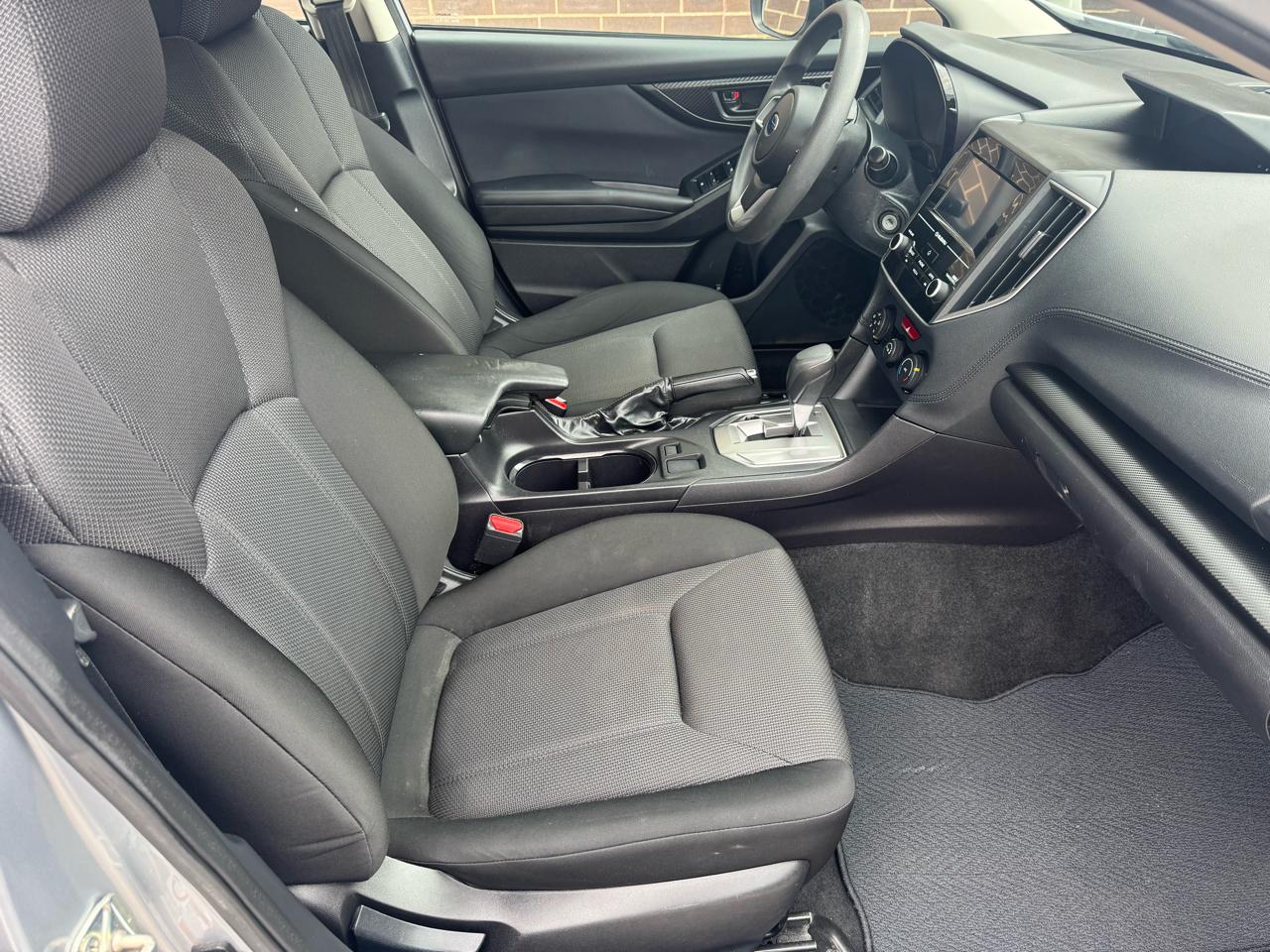 Subaru Impreza 2.0i 4-door CVT 2017