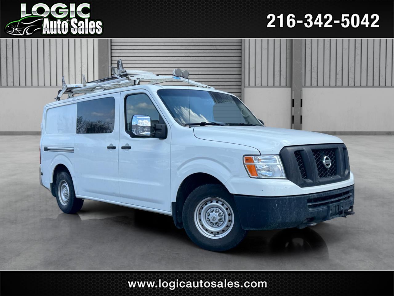 Nissan NV Cargo NV2500 HD Standard Roof V8 S 2017