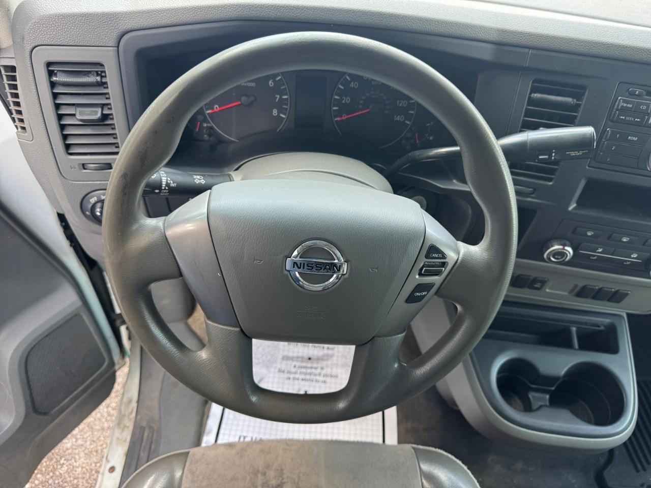 Nissan NV Cargo NV2500 HD Standard Roof V8 S 2017