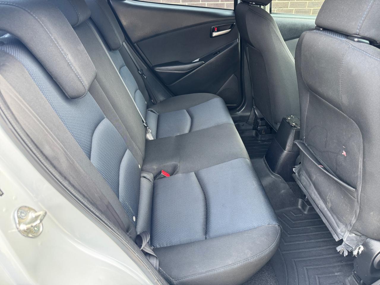 Toyota Yaris Sedan LE Auto (Natl) 2019