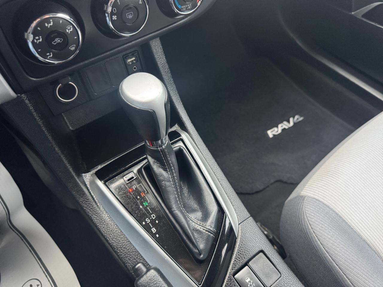 Toyota Corolla L CVT (Natl) 2018