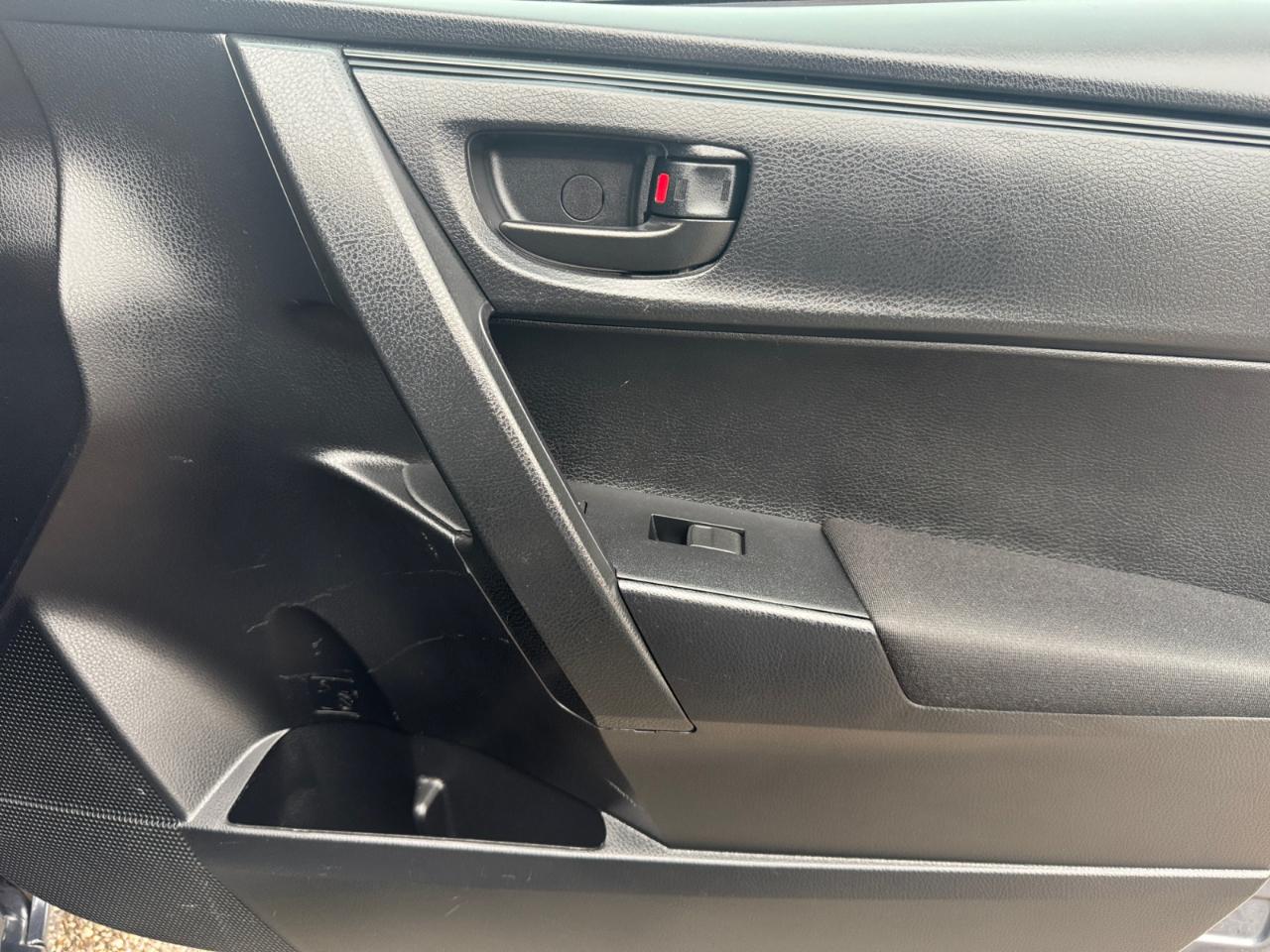 Toyota Corolla L CVT (Natl) 2018