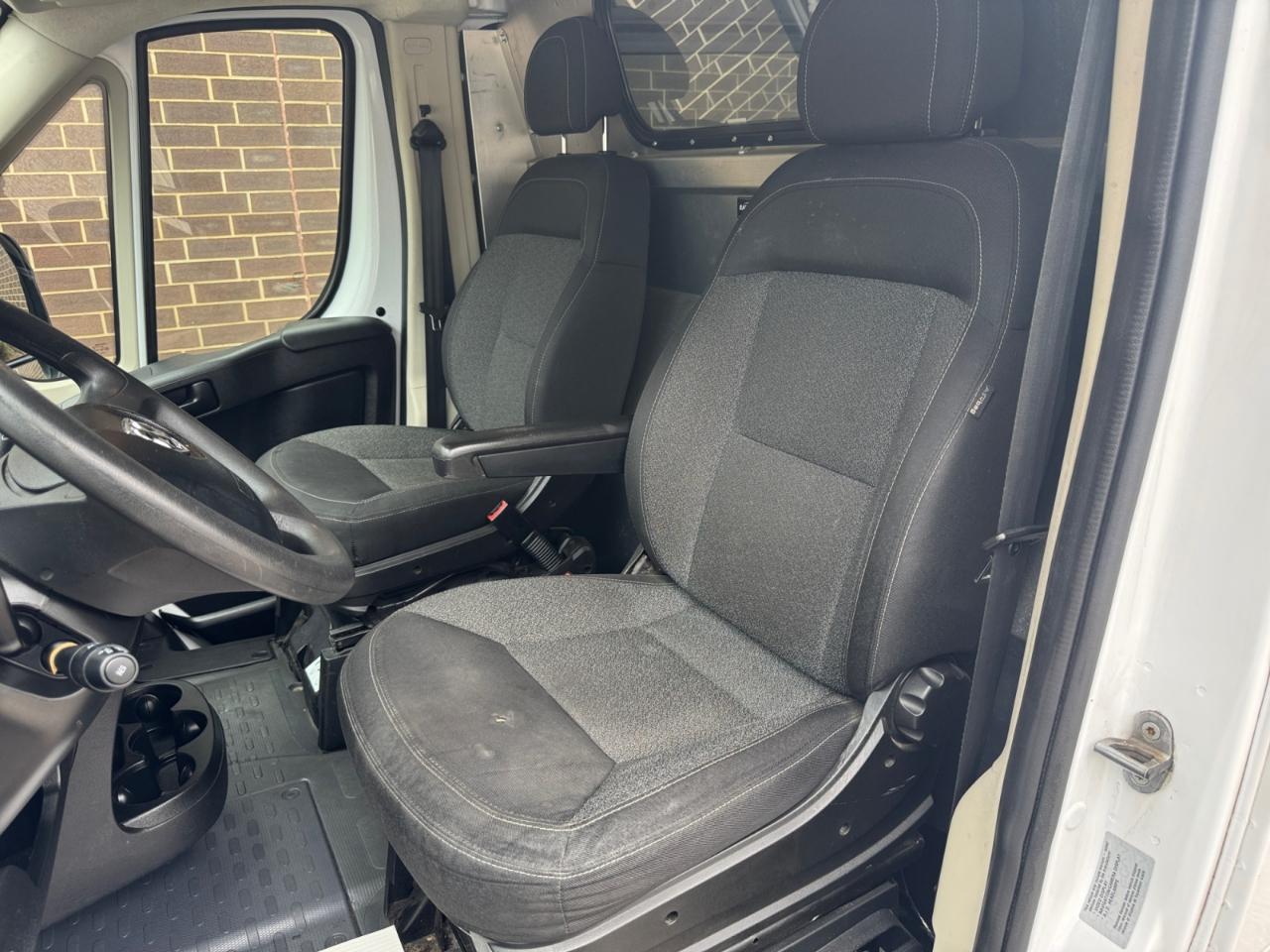 RAM ProMaster Cargo Van 1500 Low Roof 136" WB 2016