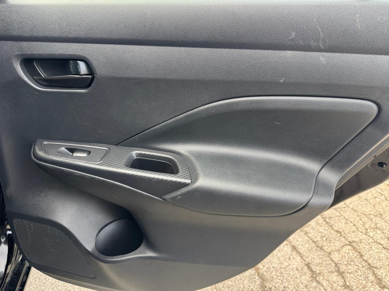 Nissan Versa S CVT 2021