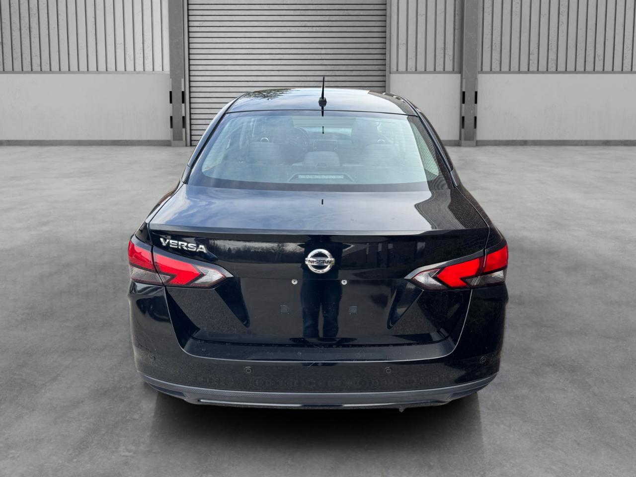 Nissan Versa S CVT 2021