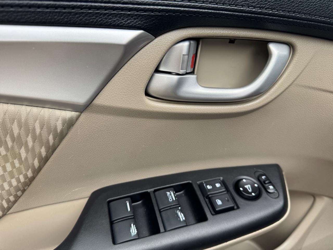 Honda Civic Sedan 4dr CVT EX 2015