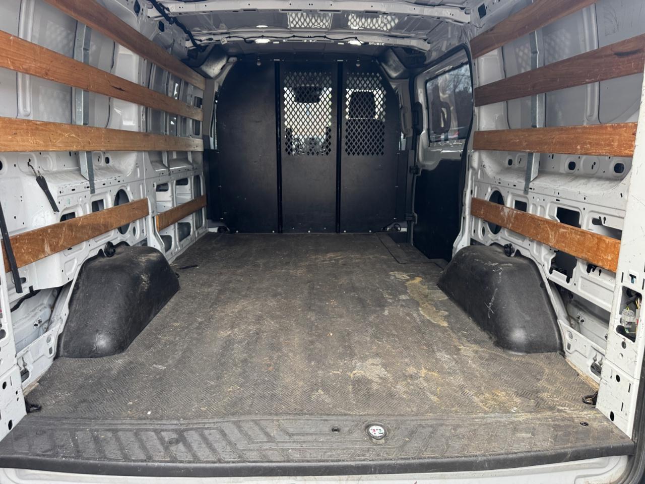 Ford Transit Van T-250 130" Low Rf 9000 GVWR Sliding RH Dr 2018