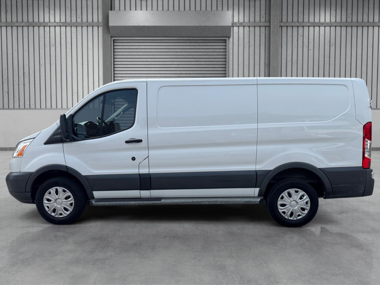 Ford Transit Van T-250 130" Low Rf 9000 GVWR Sliding RH Dr 2018