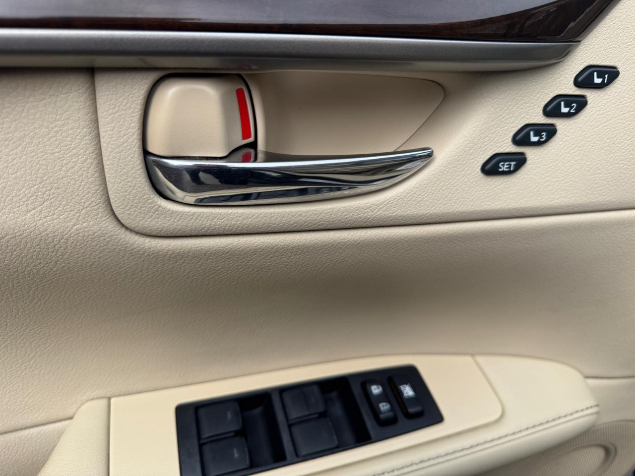 Lexus ES 350 4dr Sdn 2014