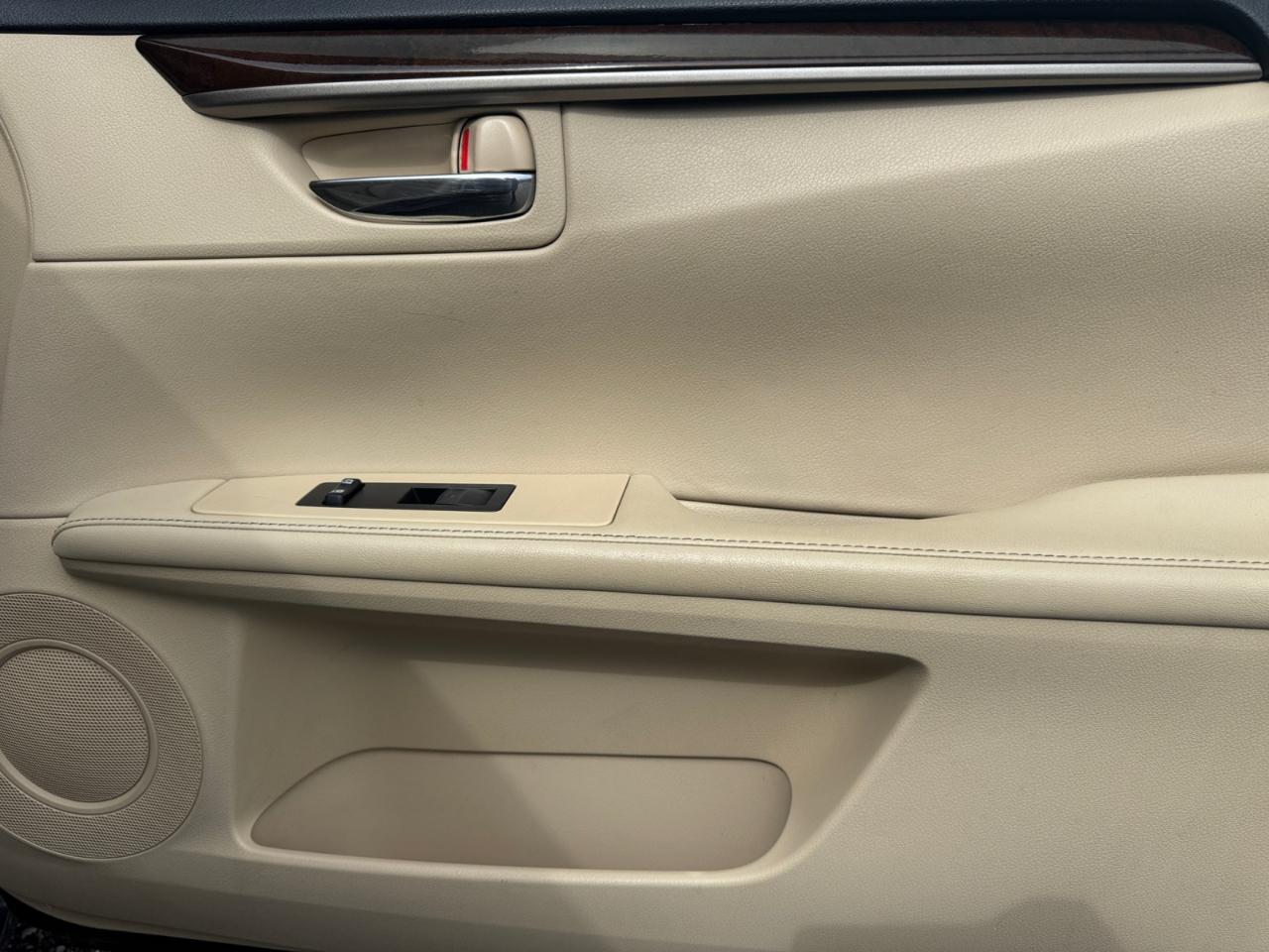 Lexus ES 350 4dr Sdn 2014