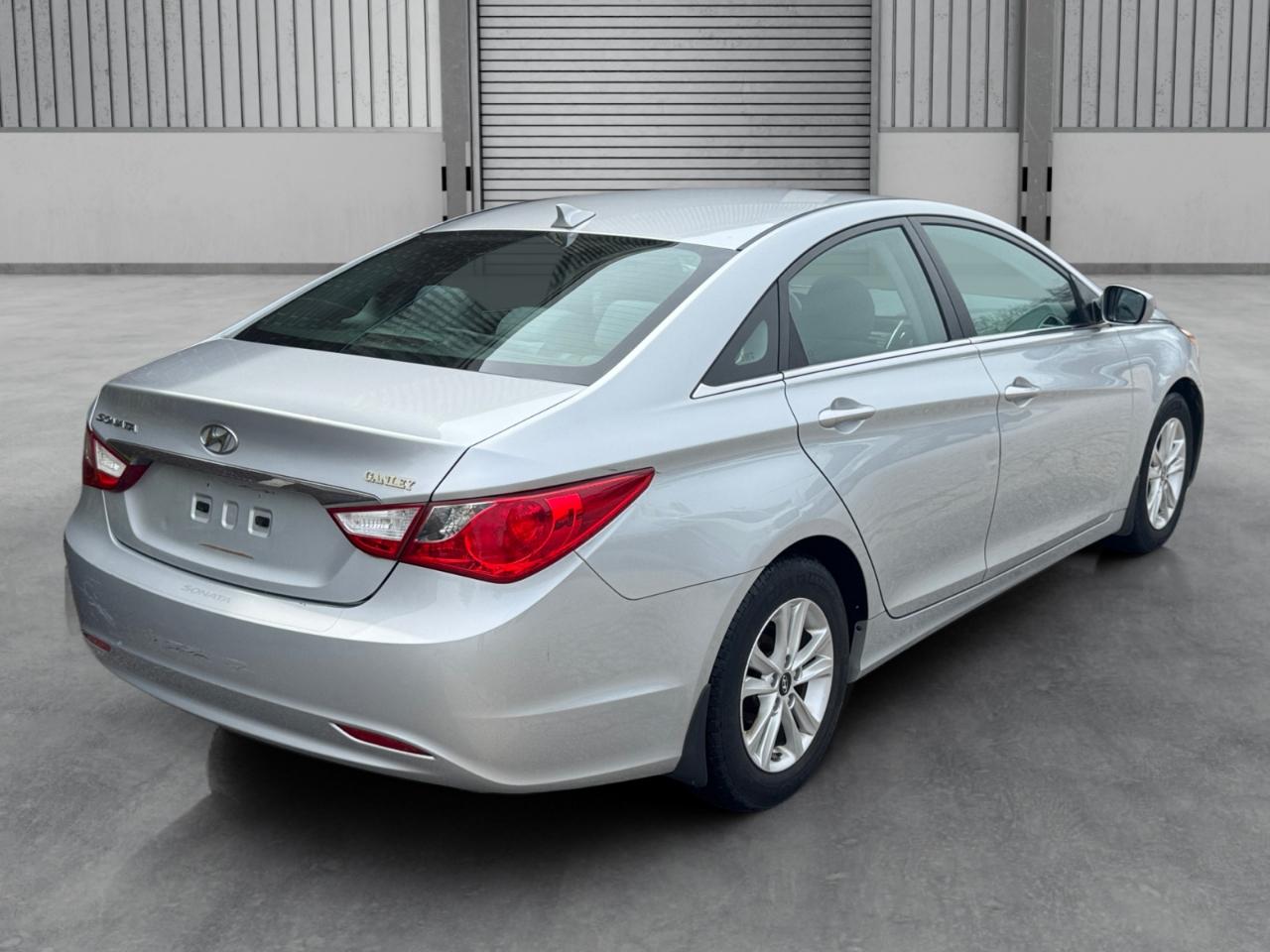 Hyundai Sonata 4dr Sdn 2.4L Auto GLS 2013