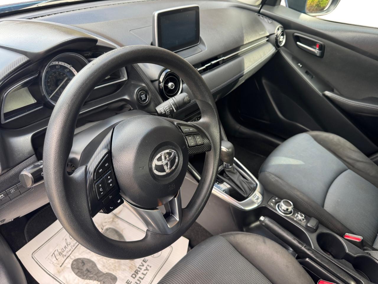 Toyota Yaris iA Auto (Natl) 2017