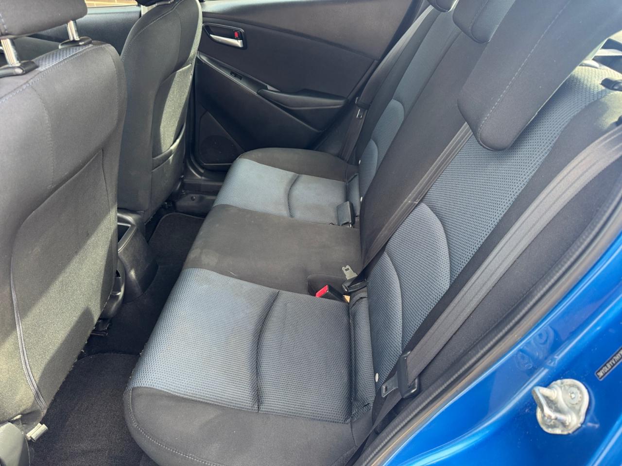 Toyota Yaris iA Auto (Natl) 2017