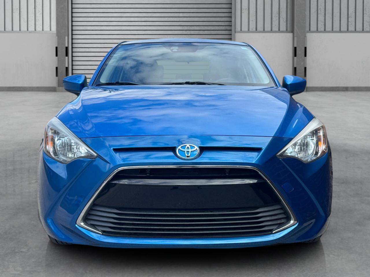 Toyota Yaris iA Auto (Natl) 2017