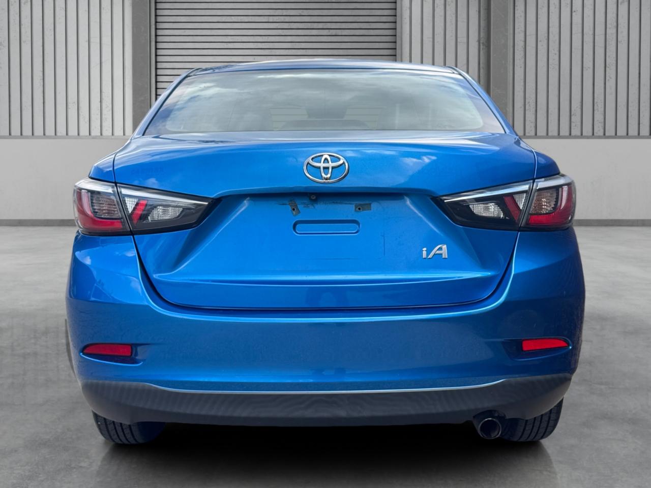 Toyota Yaris iA Auto (Natl) 2017