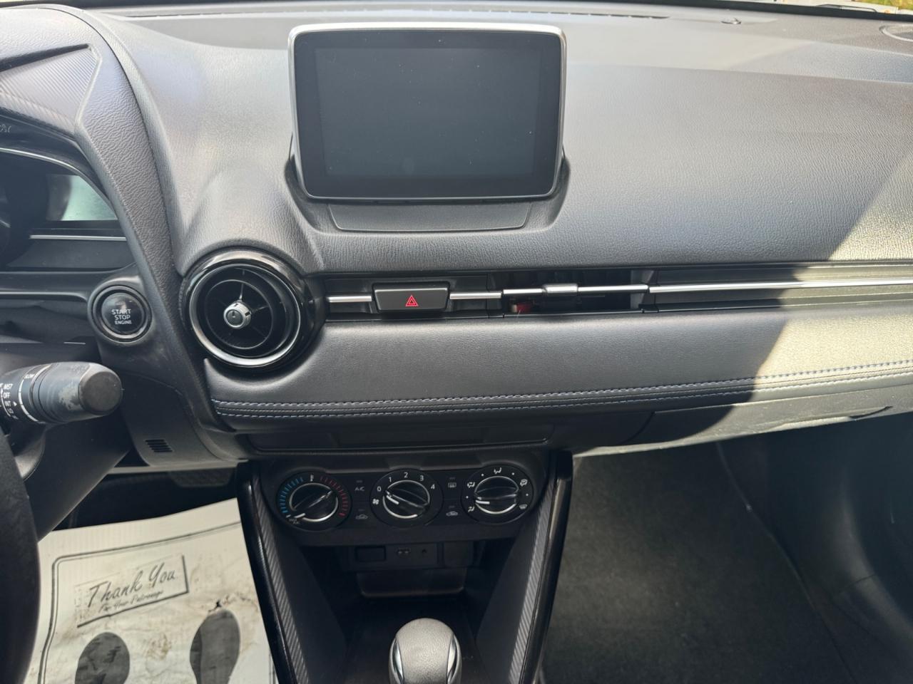 Toyota Yaris iA Auto (Natl) 2017