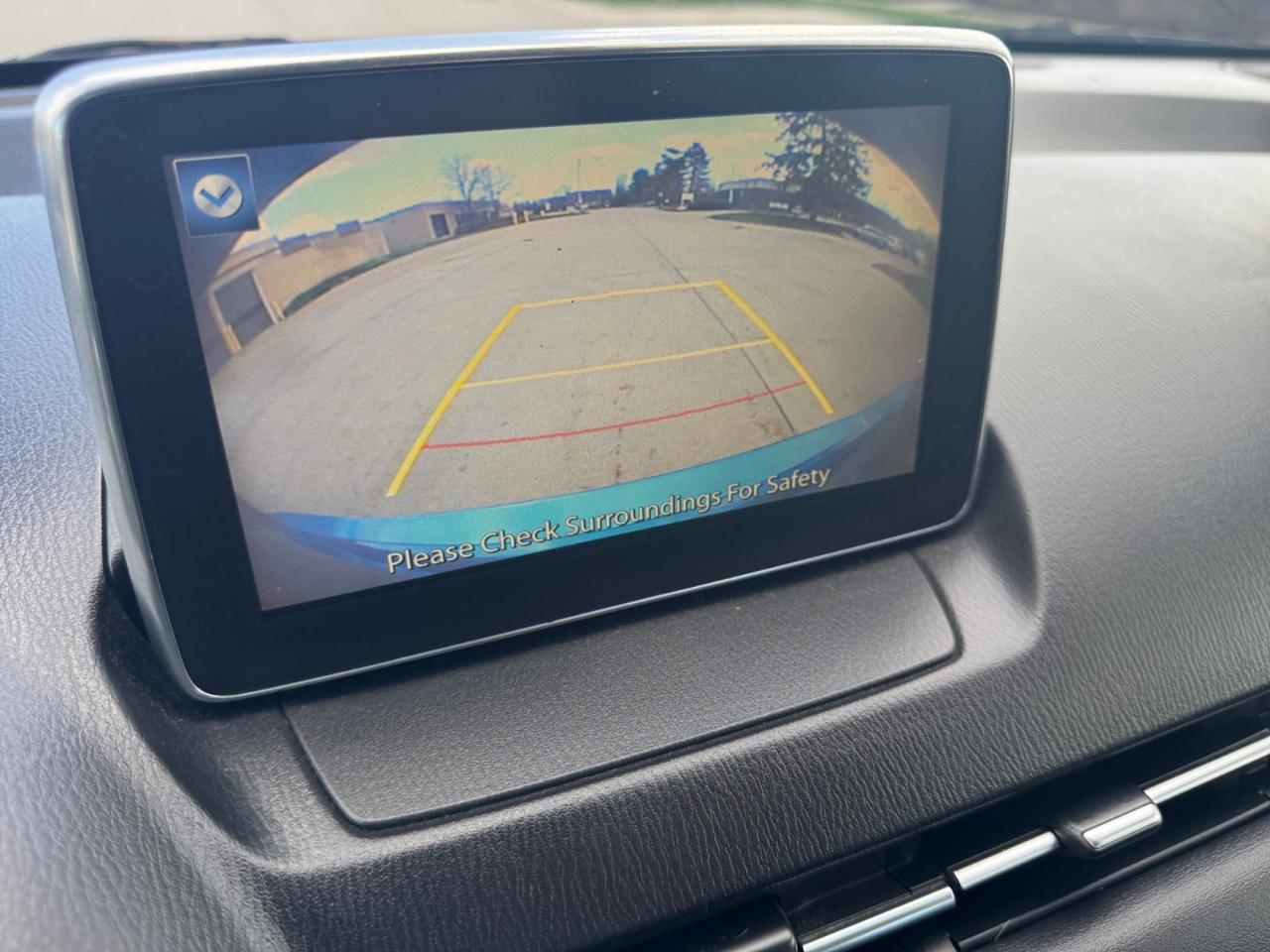 Toyota Yaris iA Auto (Natl) 2017