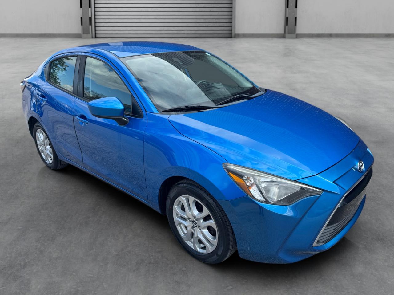 Toyota Yaris iA Auto (Natl) 2017