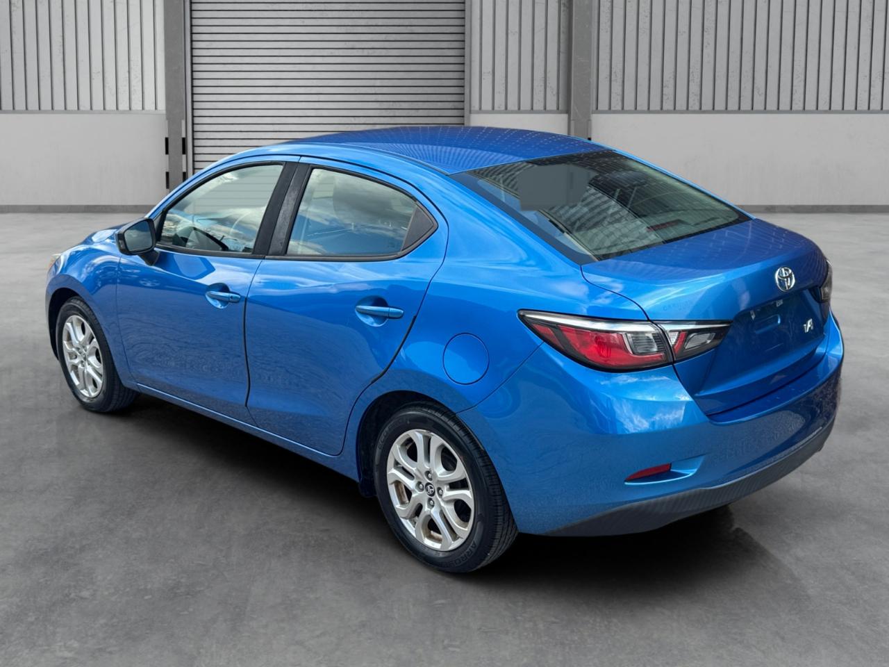 Toyota Yaris iA Auto (Natl) 2017