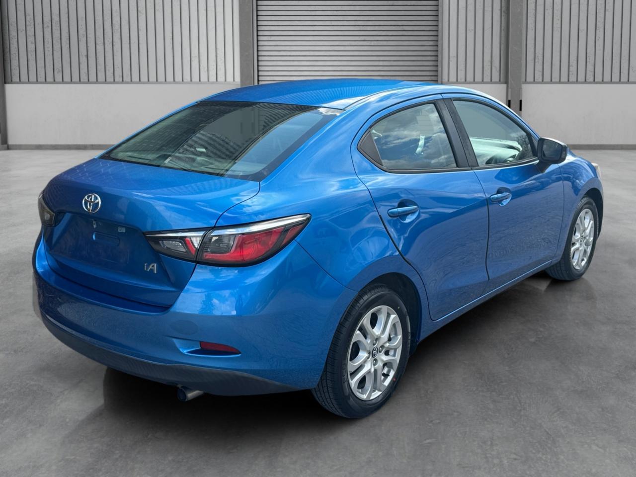 Toyota Yaris iA Auto (Natl) 2017