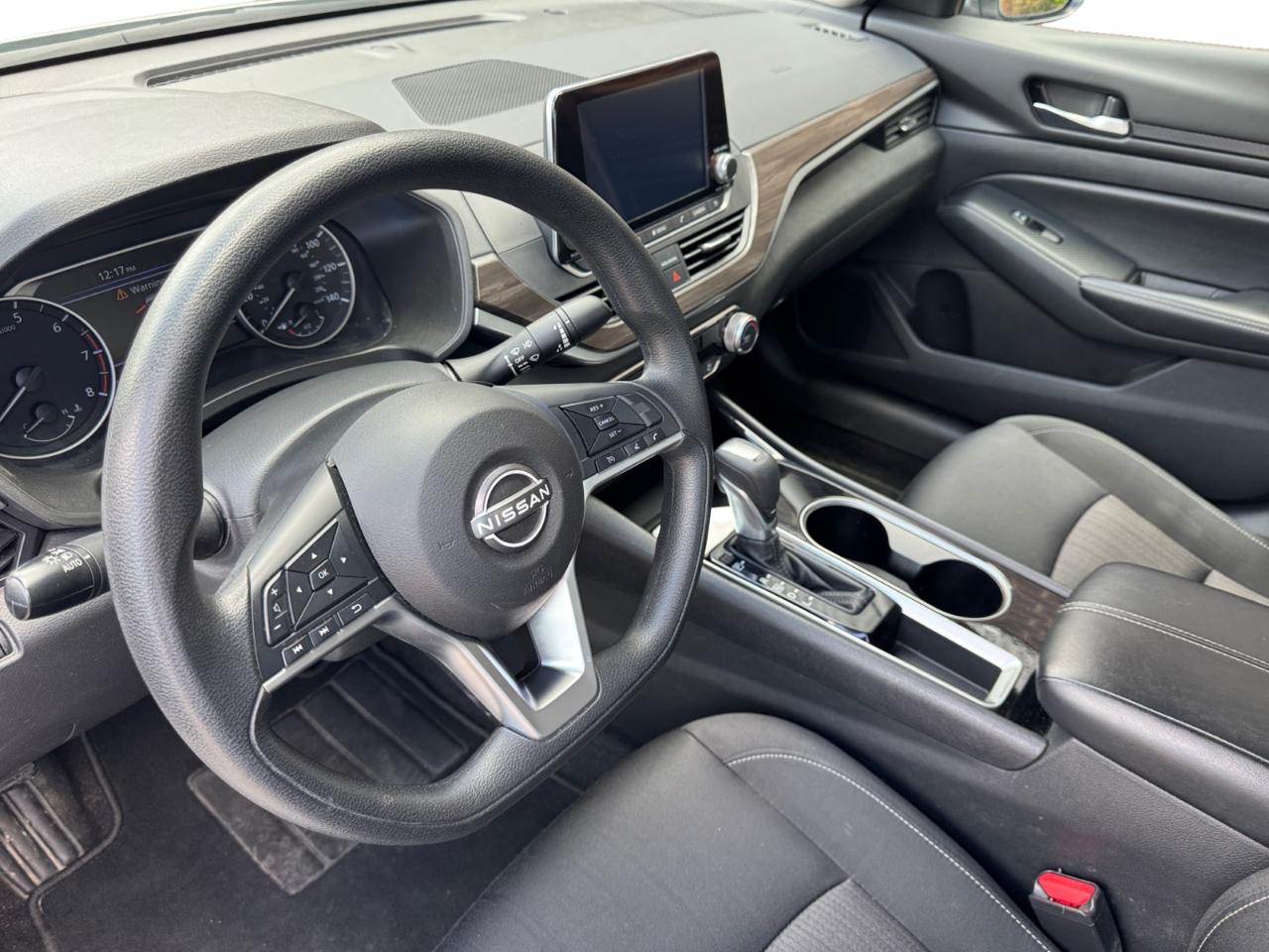 Nissan Altima 2.5 SV Sedan 2024