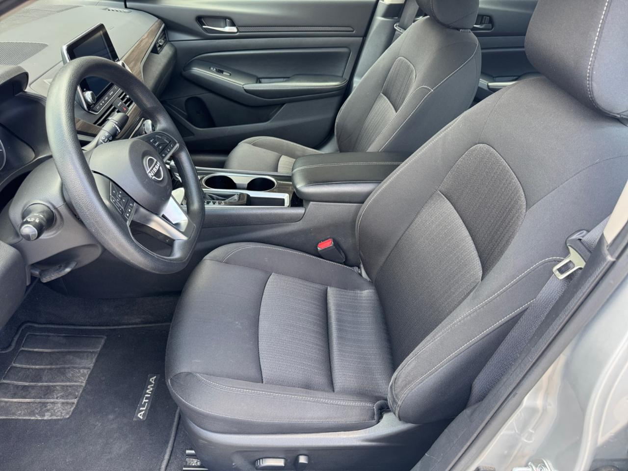 Nissan Altima 2.5 SV Sedan 2024