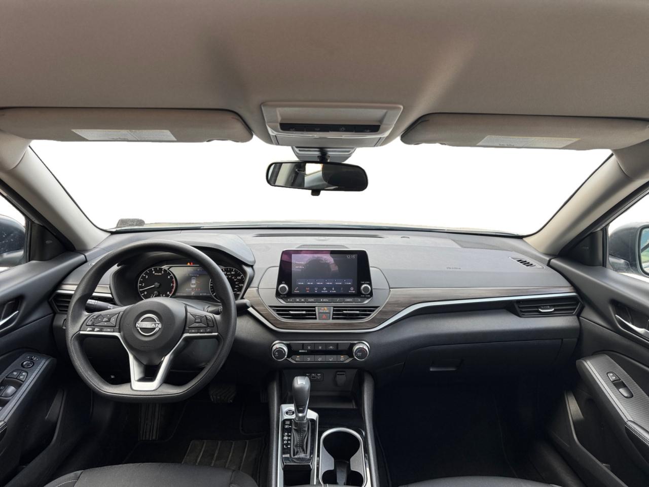 Nissan Altima 2.5 SV Sedan 2024