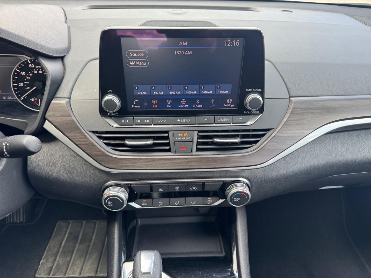 Nissan Altima 2.5 SV Sedan 2024