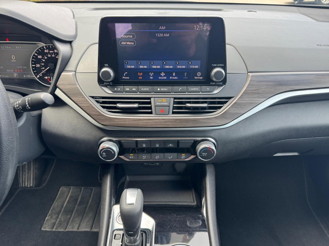 Nissan Altima 2.5 SV Sedan 2024