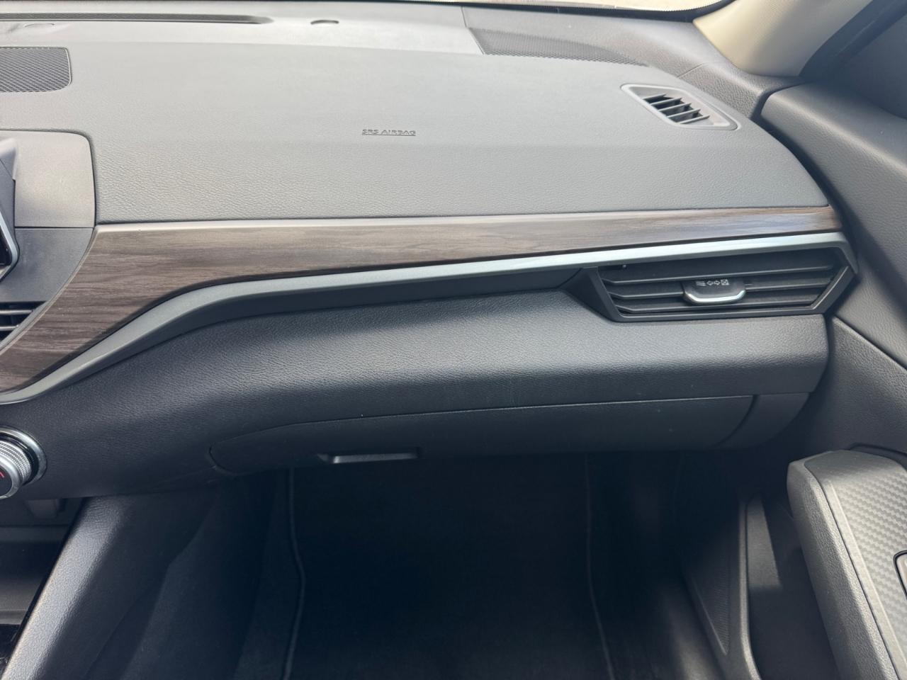 Nissan Altima 2.5 SV Sedan 2024