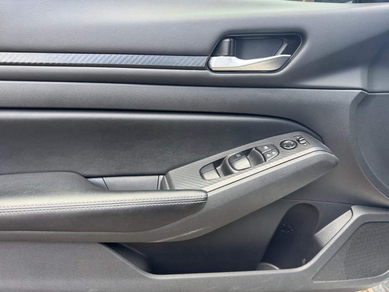 Nissan Altima 2.5 SV Sedan 2024