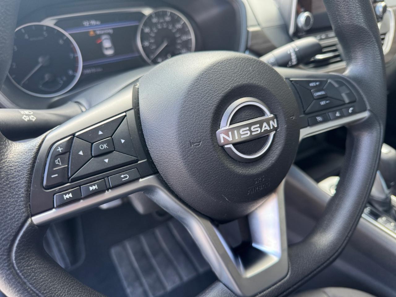 Nissan Altima 2.5 SV Sedan 2024