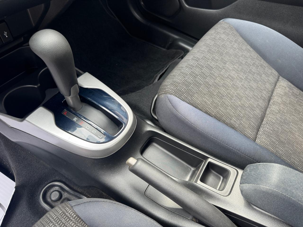 Honda Fit 5dr HB CVT LX 2016