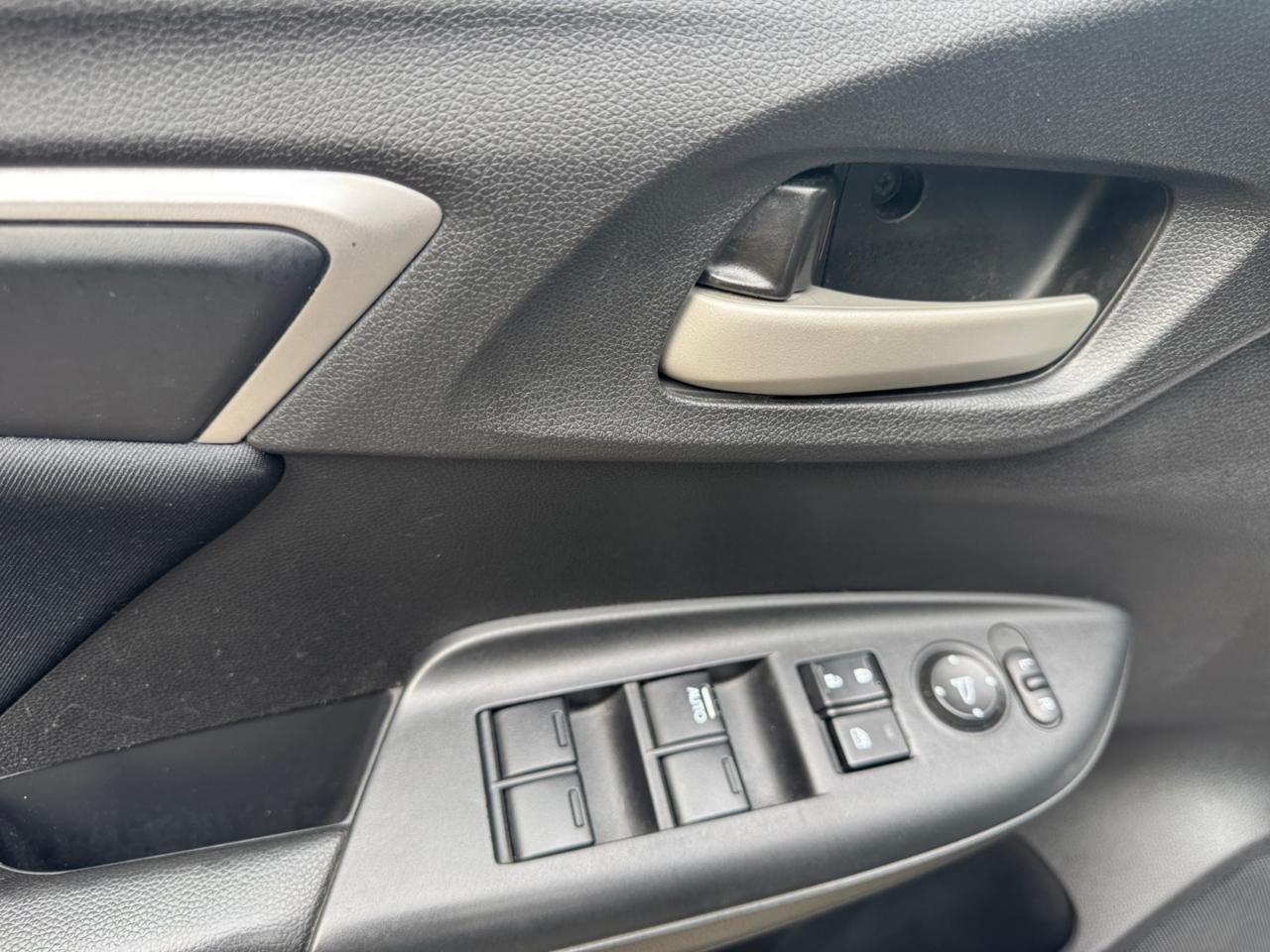 Honda Fit 5dr HB CVT LX 2016