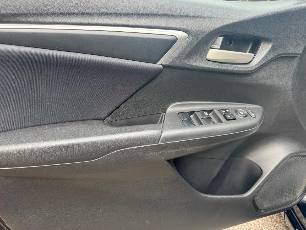 Honda Fit 5dr HB CVT LX 2016