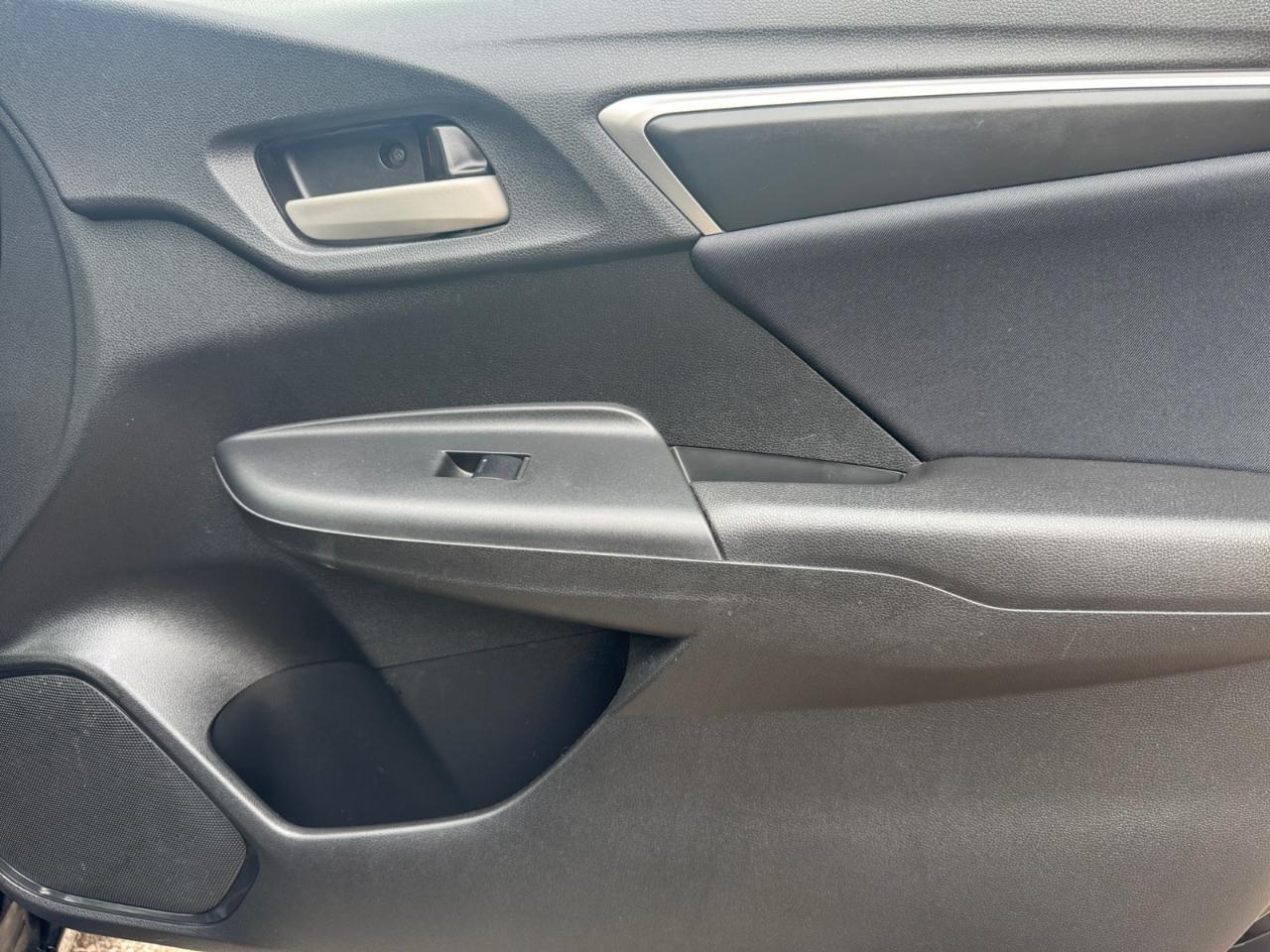 Honda Fit 5dr HB CVT LX 2016