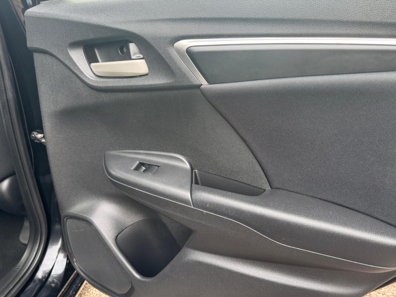 Honda Fit 5dr HB CVT LX 2016