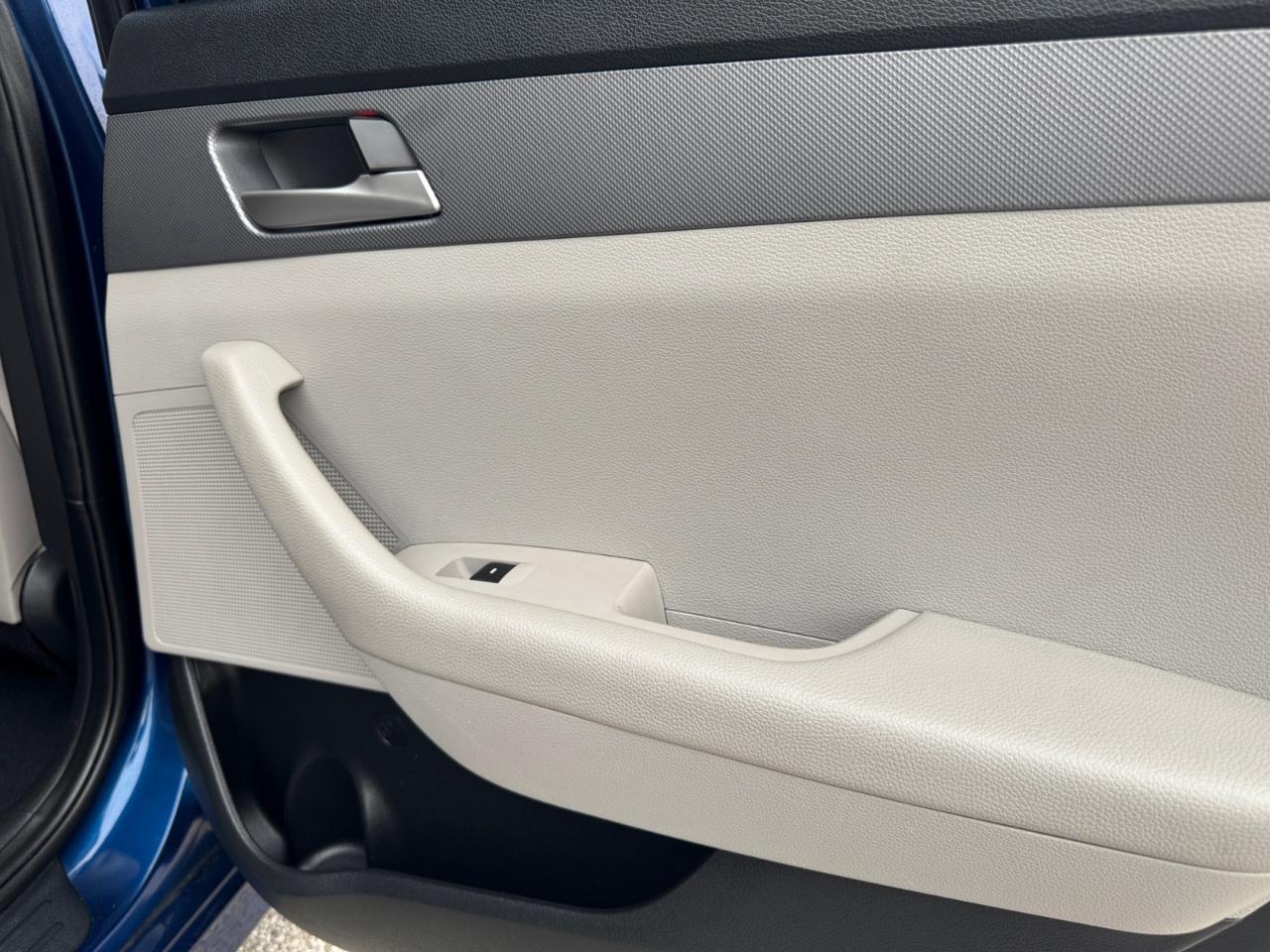 Hyundai Sonata SE 2.4L 2019