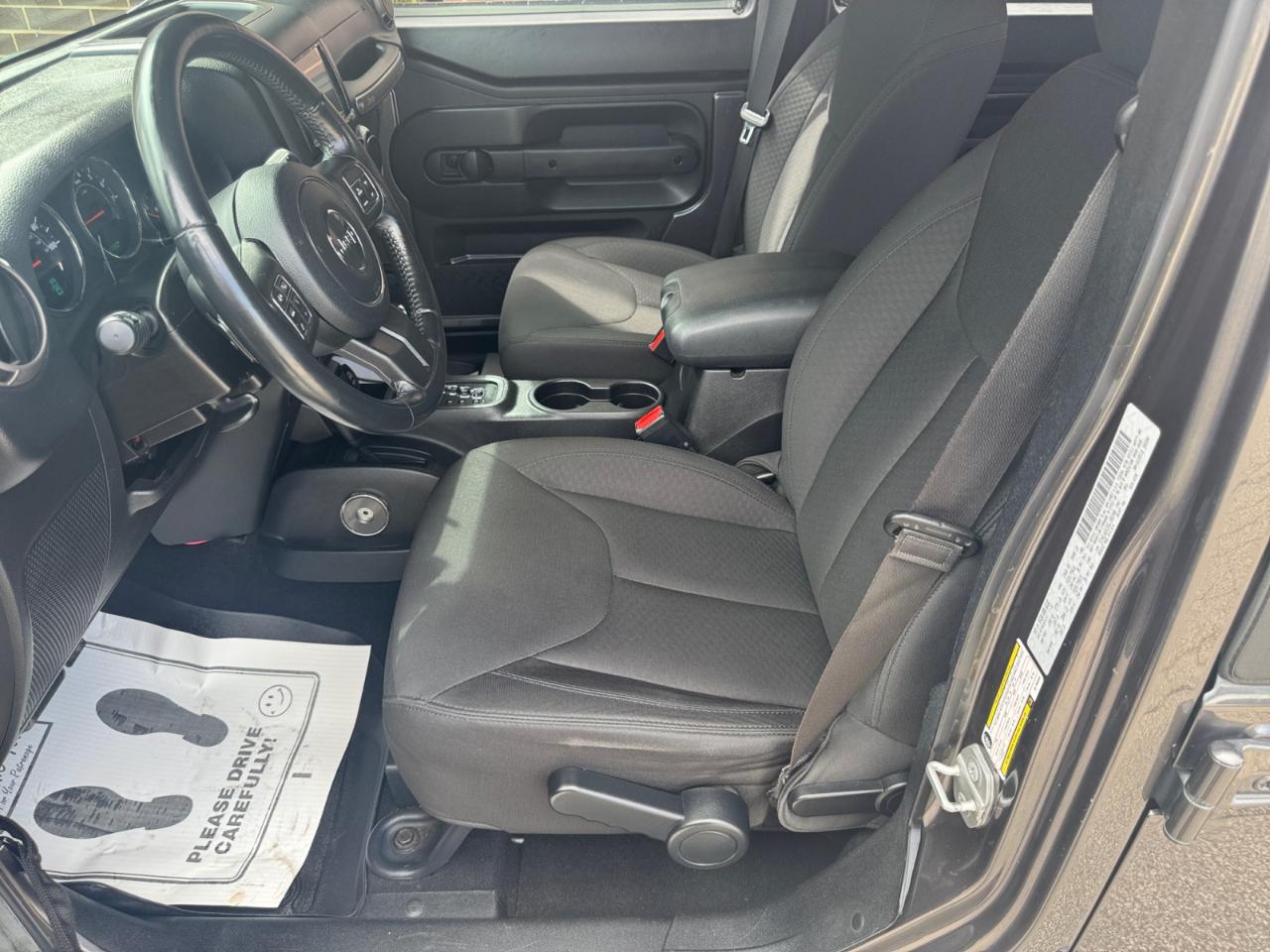 Jeep Wrangler Unlimited 4WD 4dr Sport 2016