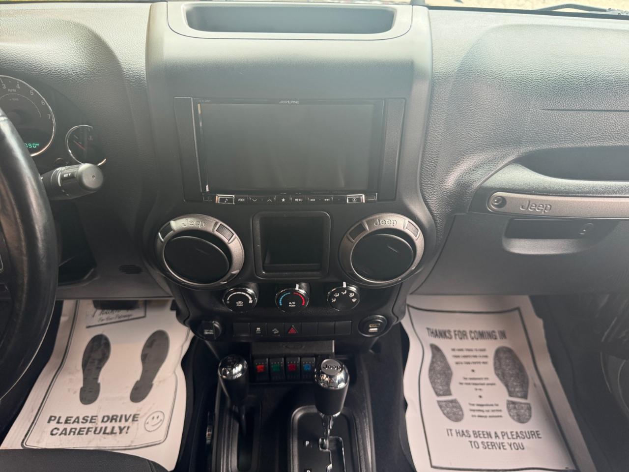 Jeep Wrangler Unlimited 4WD 4dr Sport 2016