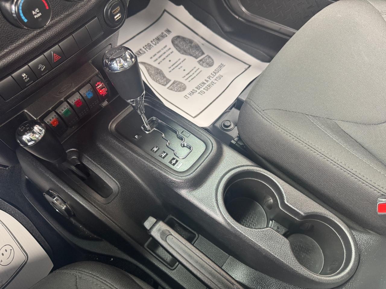 Jeep Wrangler Unlimited 4WD 4dr Sport 2016