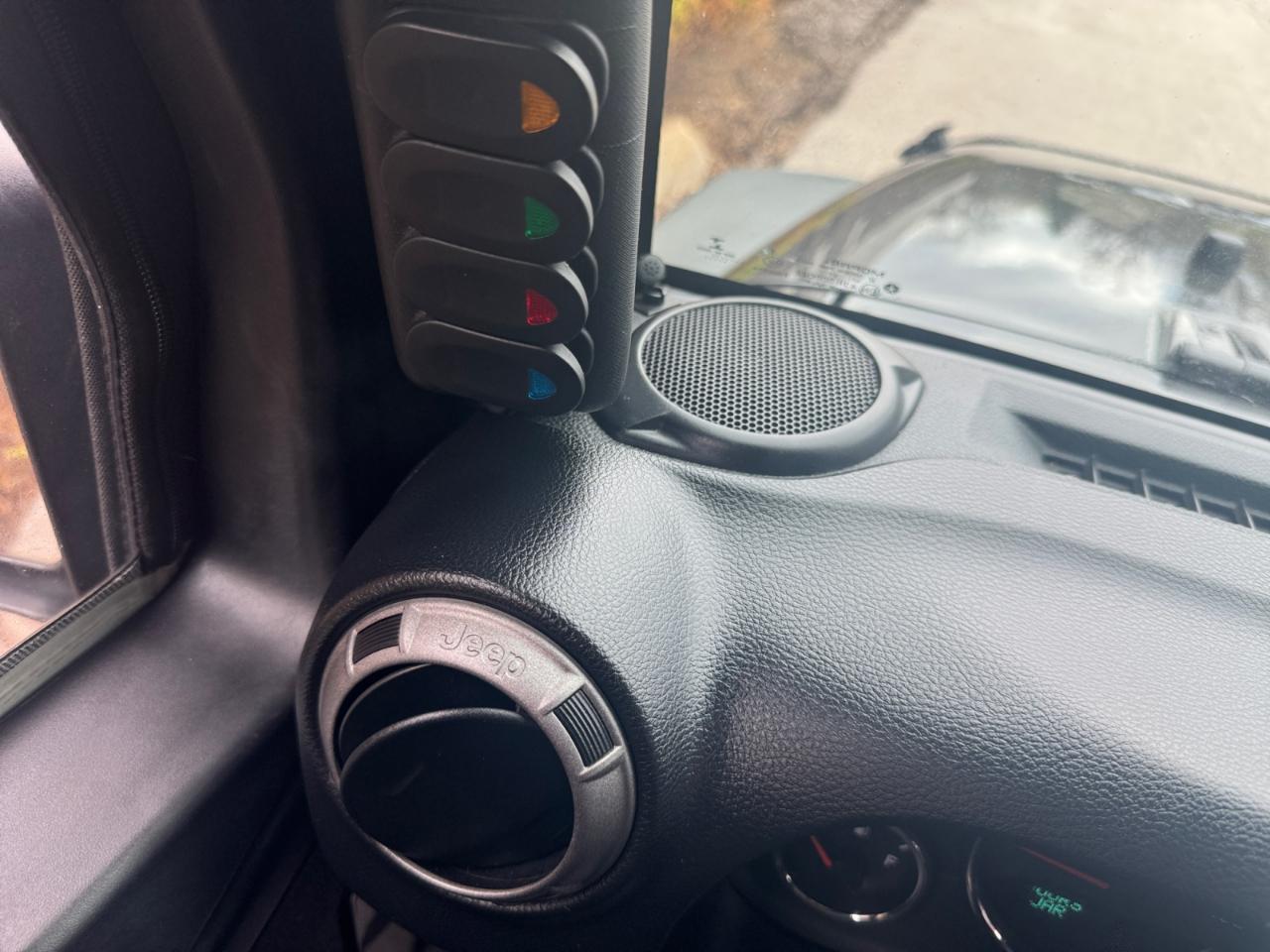 Jeep Wrangler Unlimited 4WD 4dr Sport 2016