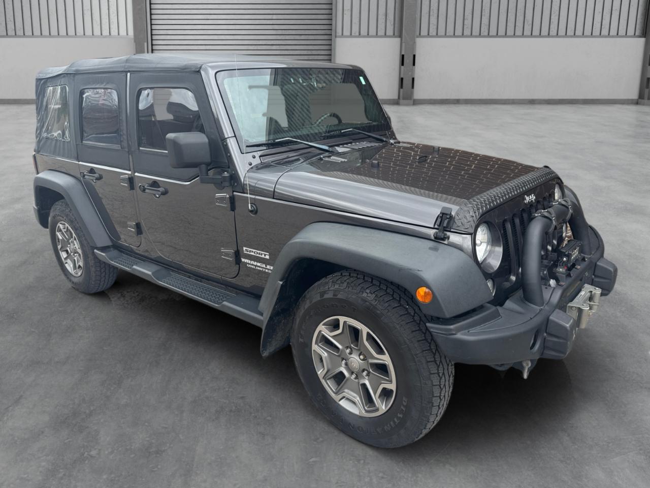 Jeep Wrangler Unlimited 4WD 4dr Sport 2016