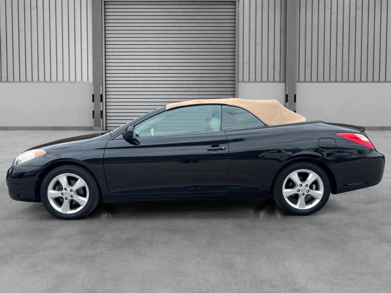 Toyota Camry Solara 2dr Conv SLE V6 Auto (Natl) 2004