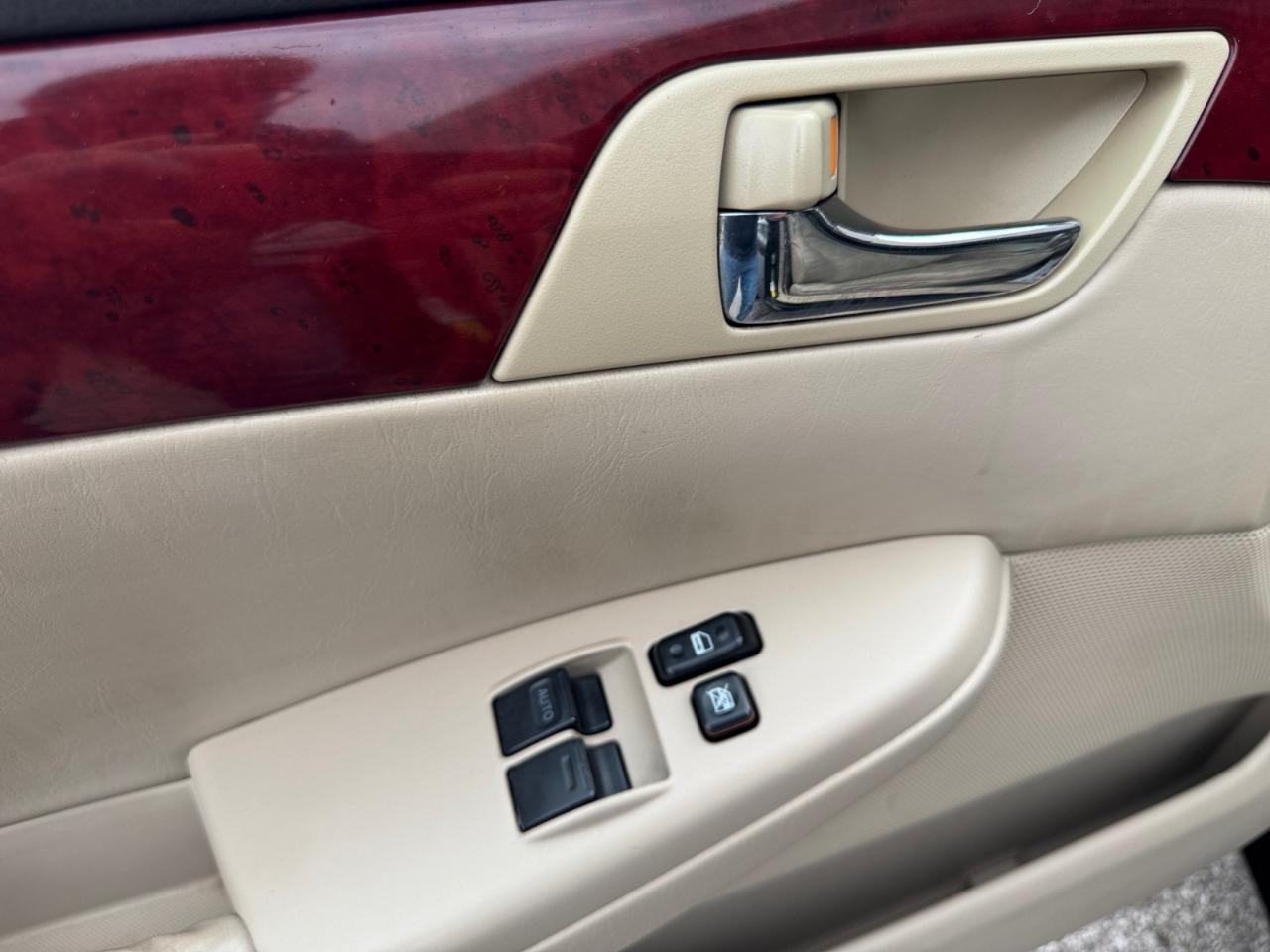 Toyota Camry Solara 2dr Conv SLE V6 Auto (Natl) 2004