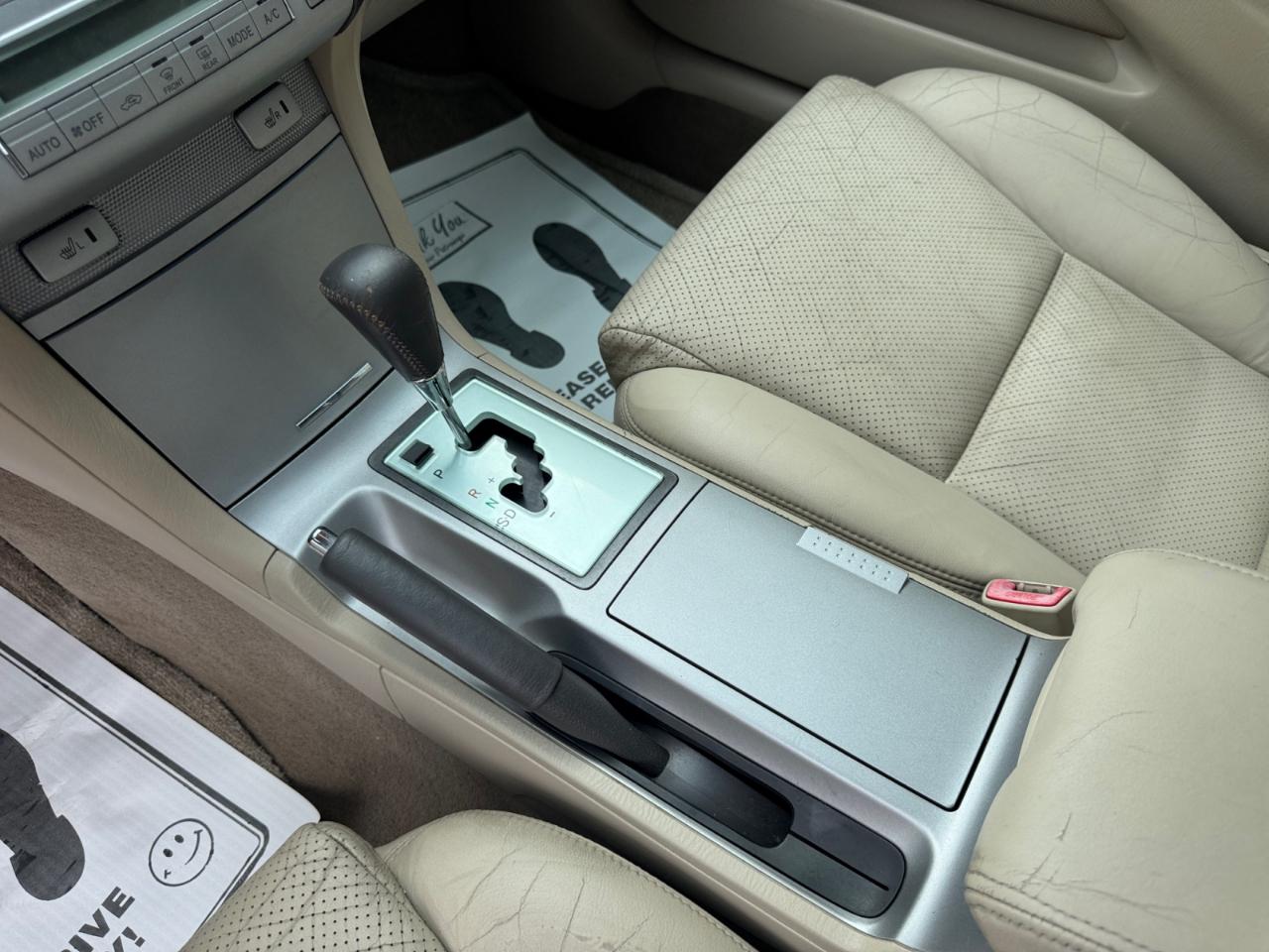 Toyota Camry Solara 2dr Conv SLE V6 Auto (Natl) 2004